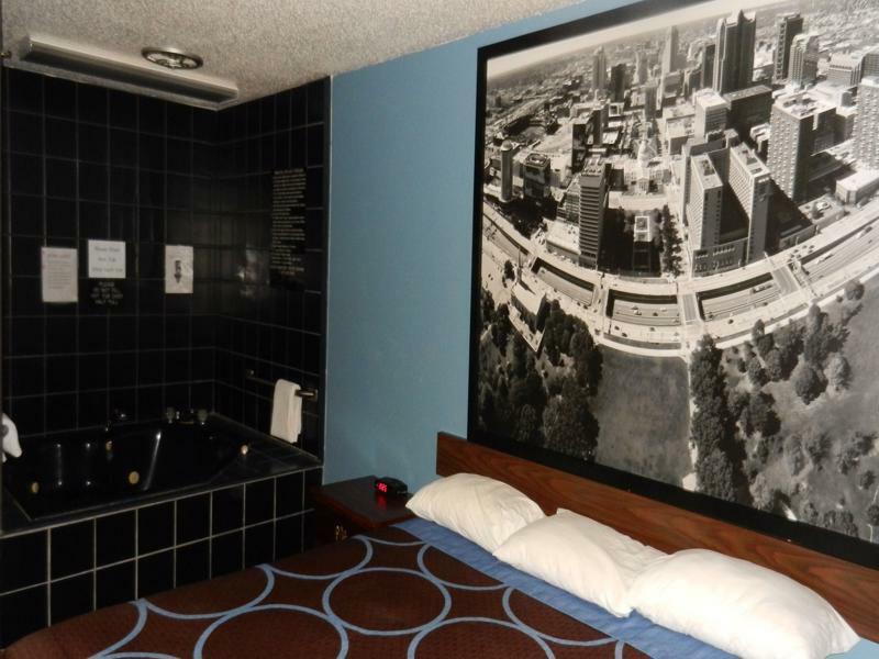 Hotel Super 8 by Wyndham Potosi Zewnętrze zdjęcie